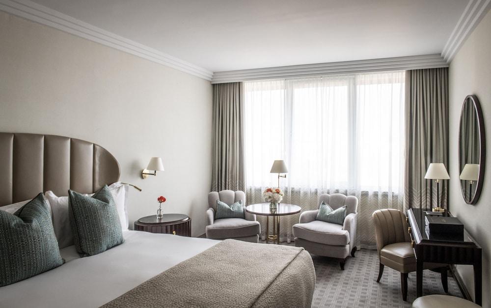 דבלין The Westbury Hotel מראה חיצוני תמונה A room at the hotel