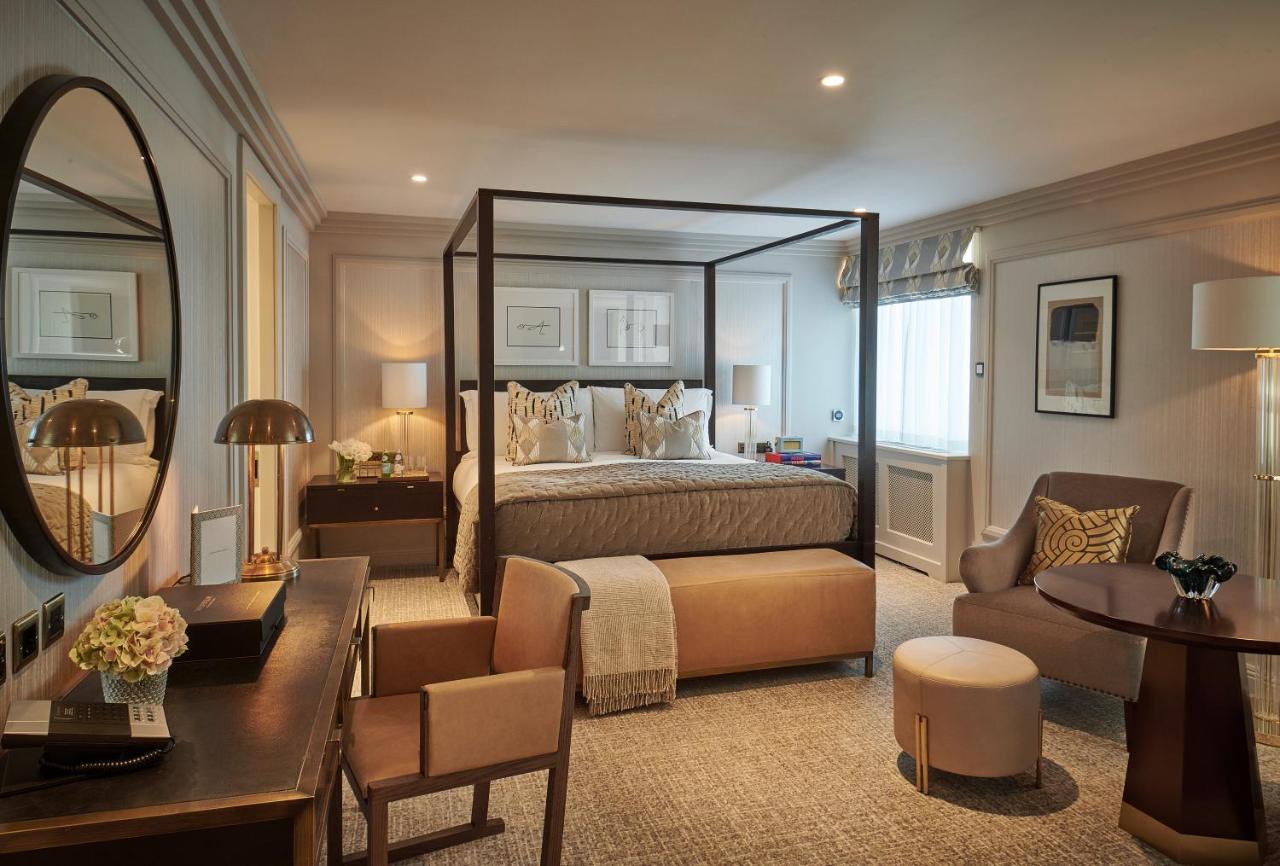 דבלין The Westbury Hotel מראה חיצוני תמונה A bedroom at The Ivy Hotel