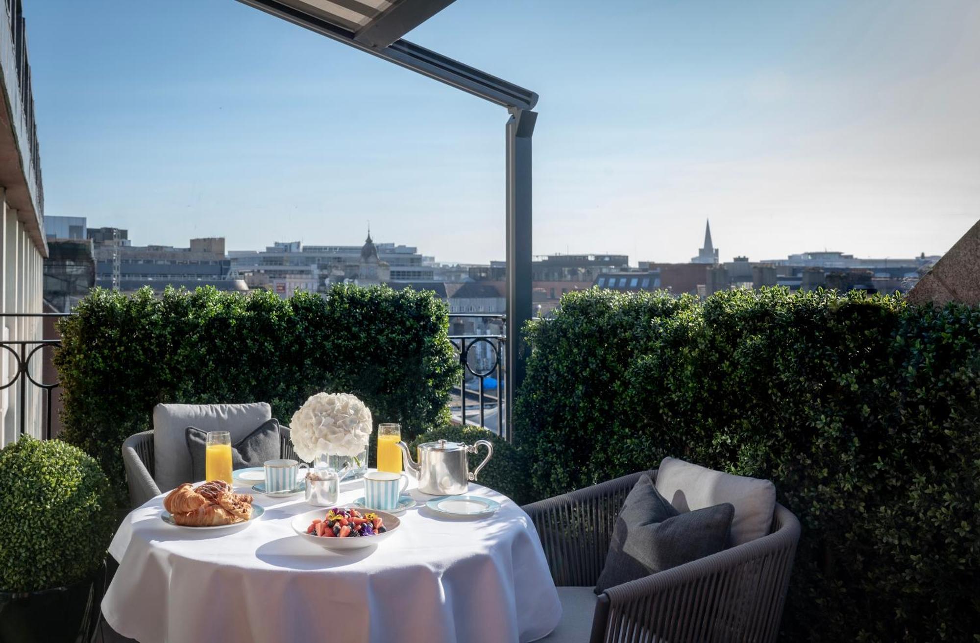 דבלין The Westbury Hotel מראה חיצוני תמונה The Terrace at The Ivy Collection